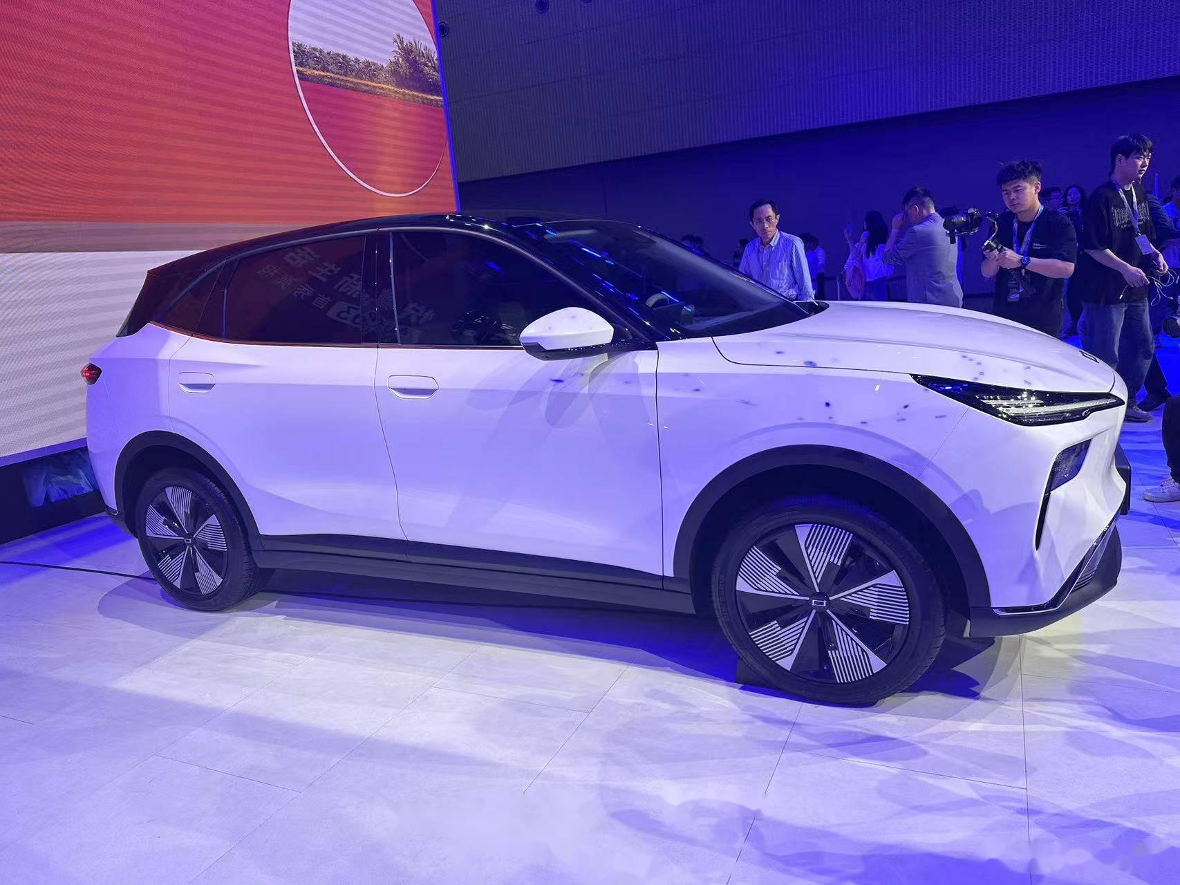 一汽奔騰轎車怎么樣悅意新生,奔騰而來!