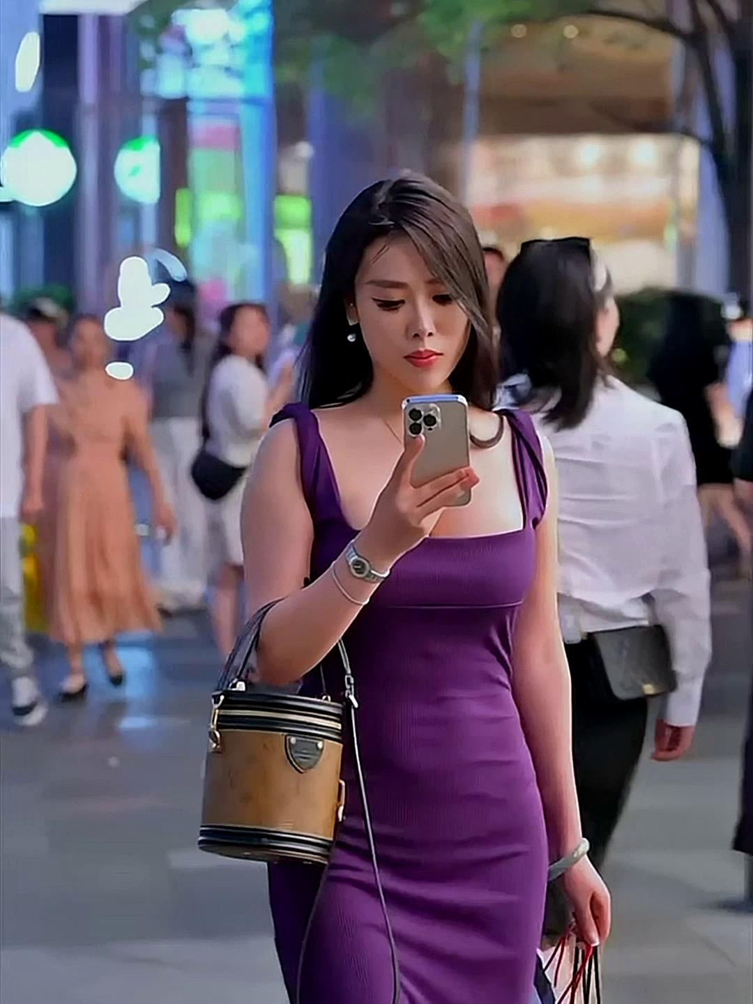 魔鬼身材時尚魅惑最吸引女性卡片推薦_東莞數(shù)碼相機(jī)行情