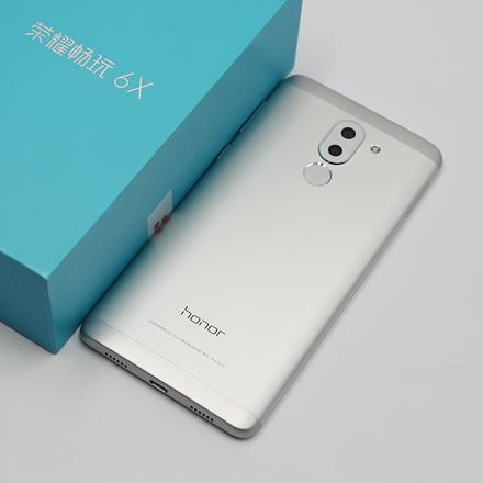 華為牌榮耀暢玩6X(32GB內存)白色手機價錢一部?