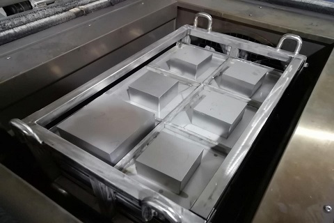 鋼套冷凍過盈裝配箱冷處理硬質合金的工藝介紹視頻