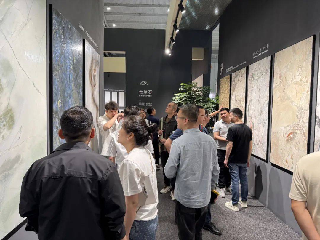 請(qǐng)問獅王瓷磚是知名陶瓷品牌嗎大品牌陶瓷企業(yè)都有哪些