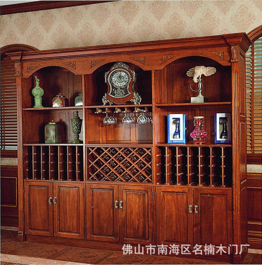 湘潭整木定制家具實木衣柜門、實木酒柜定做服務(wù)周到